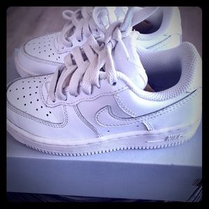 Preschool White Nike Sneakers